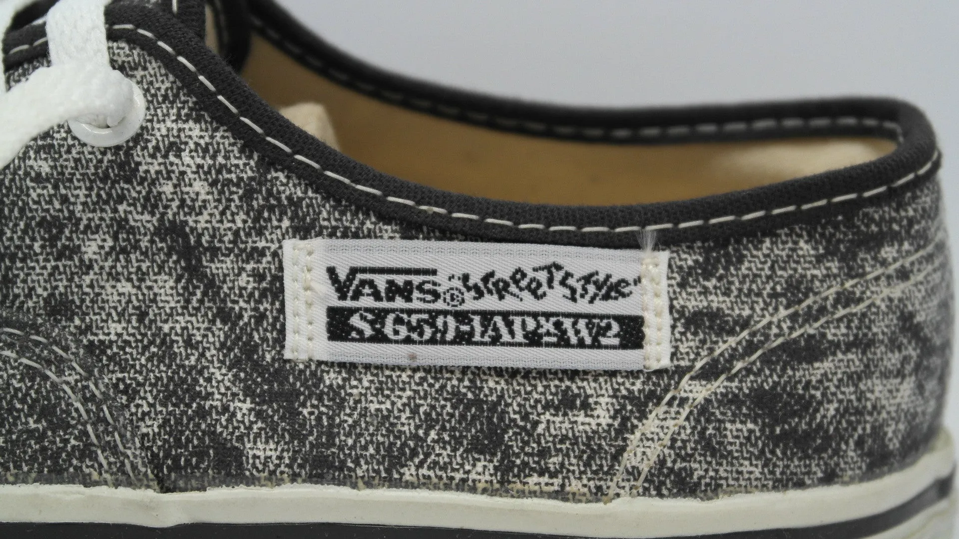 vans style #44 ~ US4