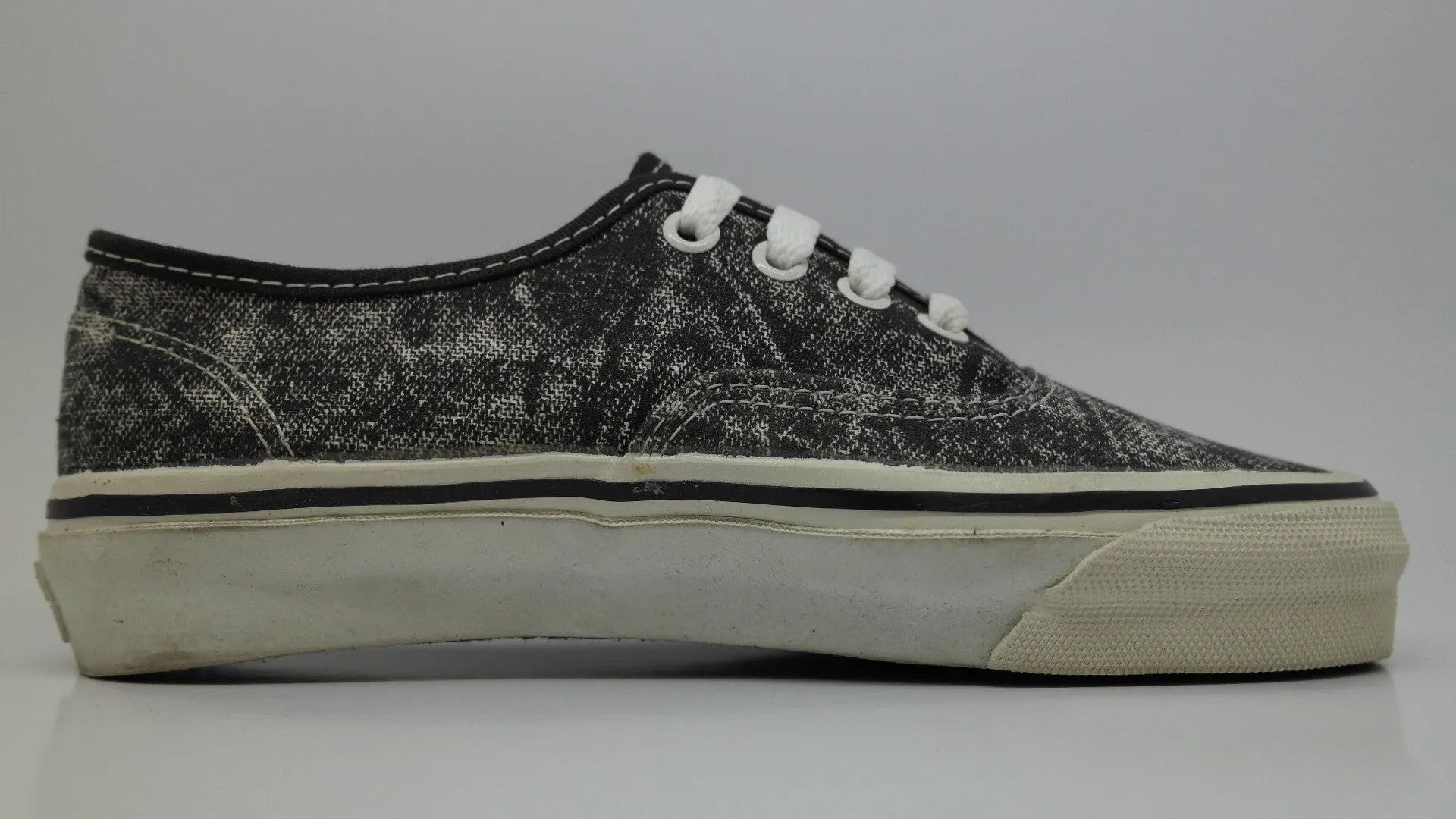 vans style #44 ~ US4